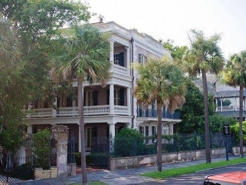 21 East Battery Bed & Breakfast Чарльстон Экстерьер фото